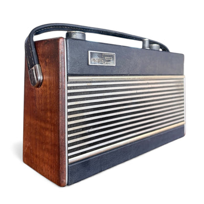 Vintage Portable Radio – Classic Roberts R500 Retro Transistor Radio With Wood Veneer — view 2