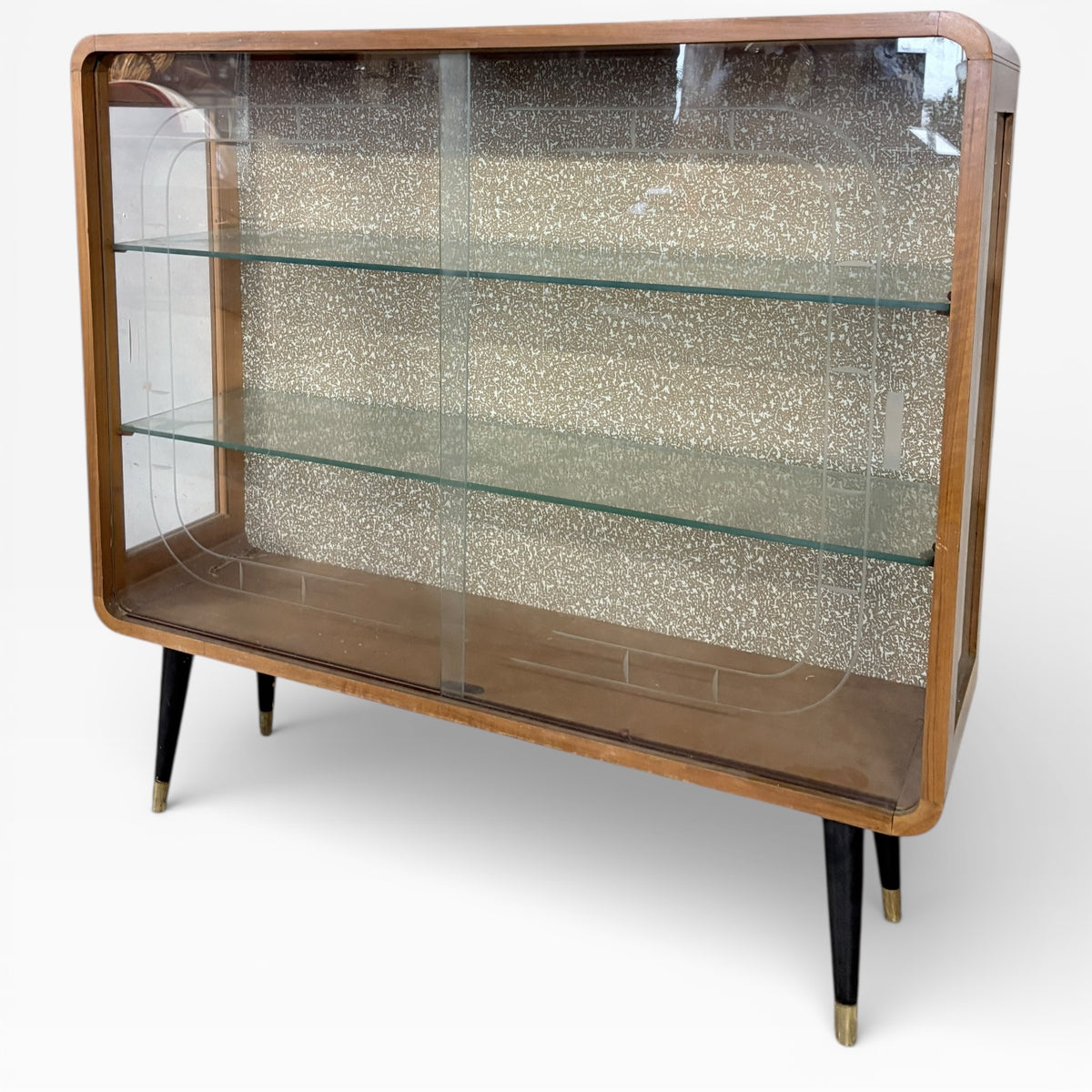 Mid Century Drinks Cabinet – Retro Cocktail Cabinet With Elegant Tapered Legs & Compact Depth
