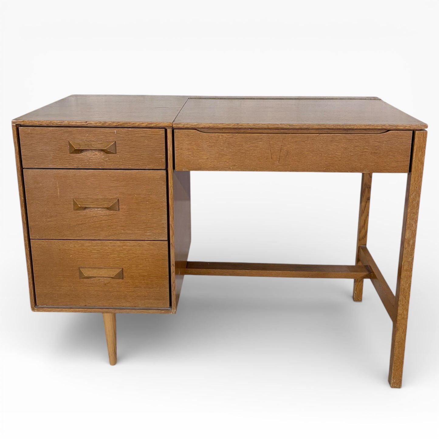 Oak Dressing Table / Desk by Stag – Vintage Mid-Century Design