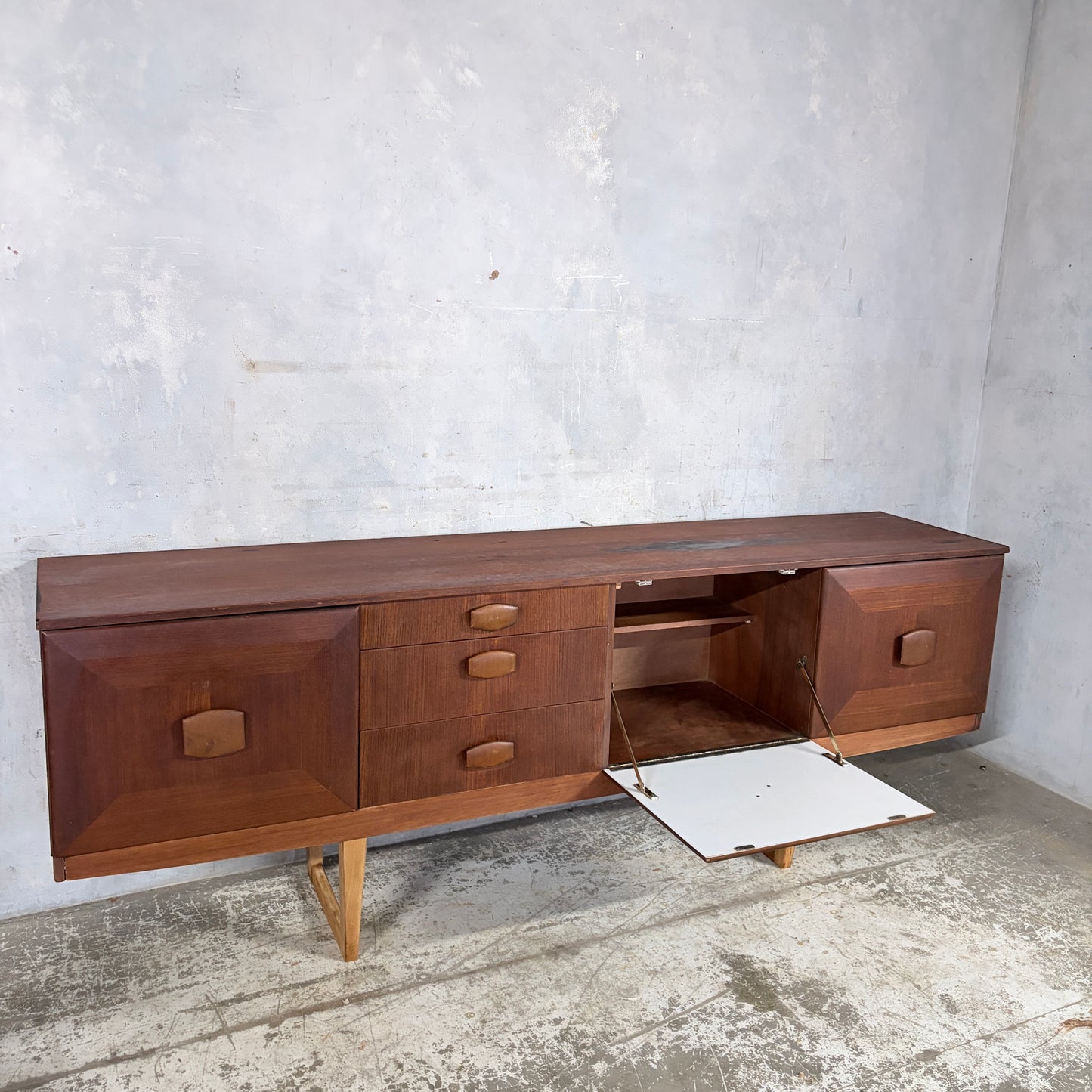 Mid Century Stonehill Teak Long Sideboard Drinks Cabinet with Drop-Down Bar — view 9