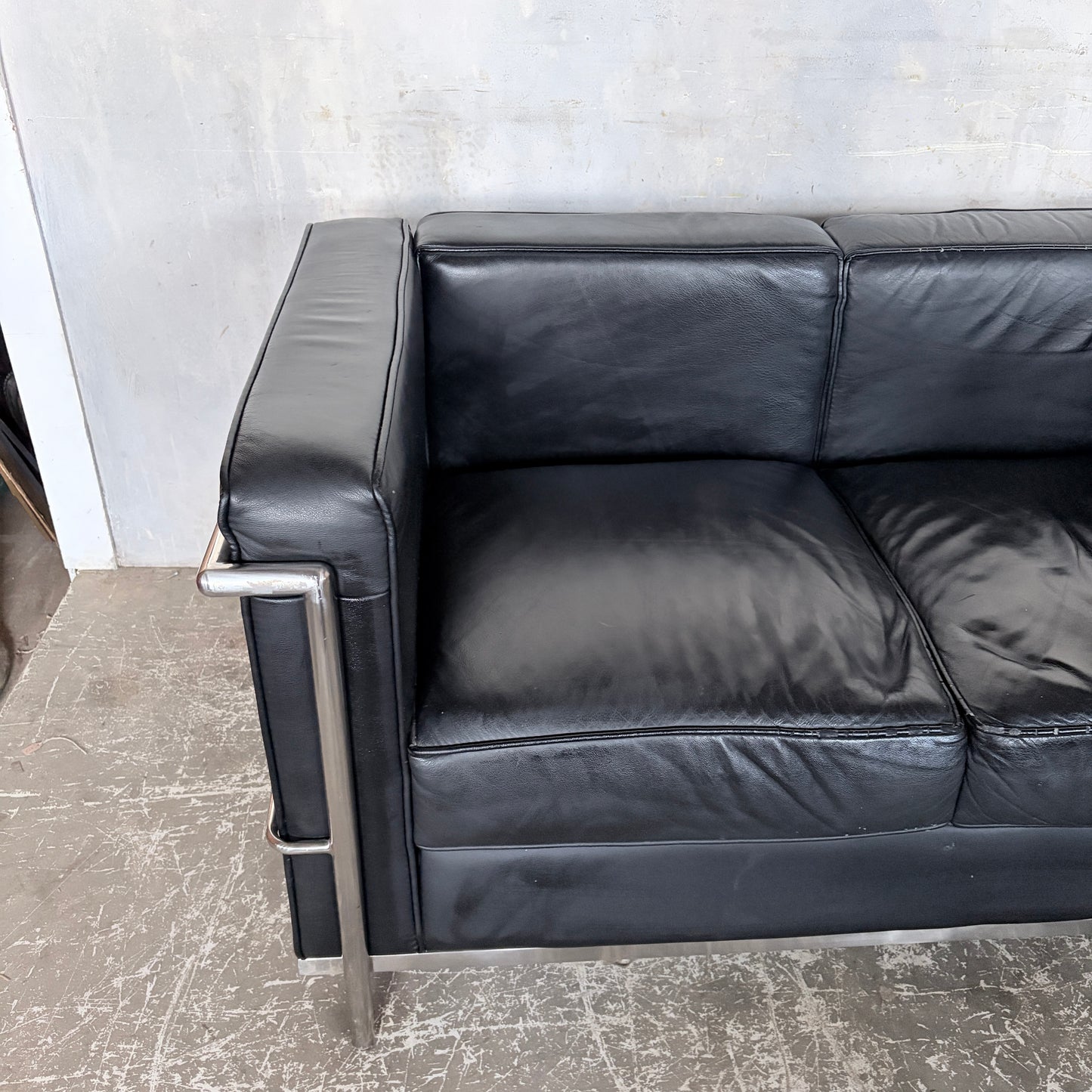 Mid Century Black Leather & Chrome Two Seater Sofa | Le Corbusier LC2 Style