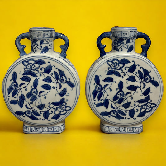Vintage 1960s Chinese Blue and White Pair of Vases