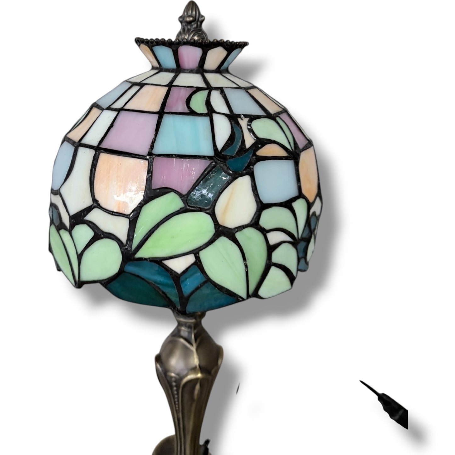 Tiffany Stained Glass Lamp – Vintage Table Lamp with Pastel Floral Shade & Bronze Base — view 4
