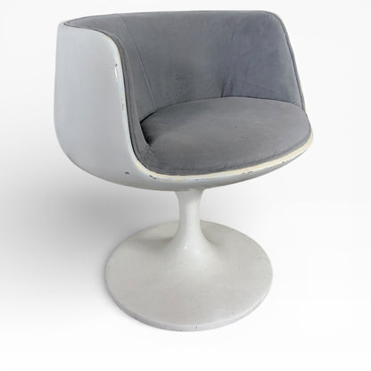 Tulip Swivel Chair – Mid Century Fibreglass Armchair by Eero Aarnio