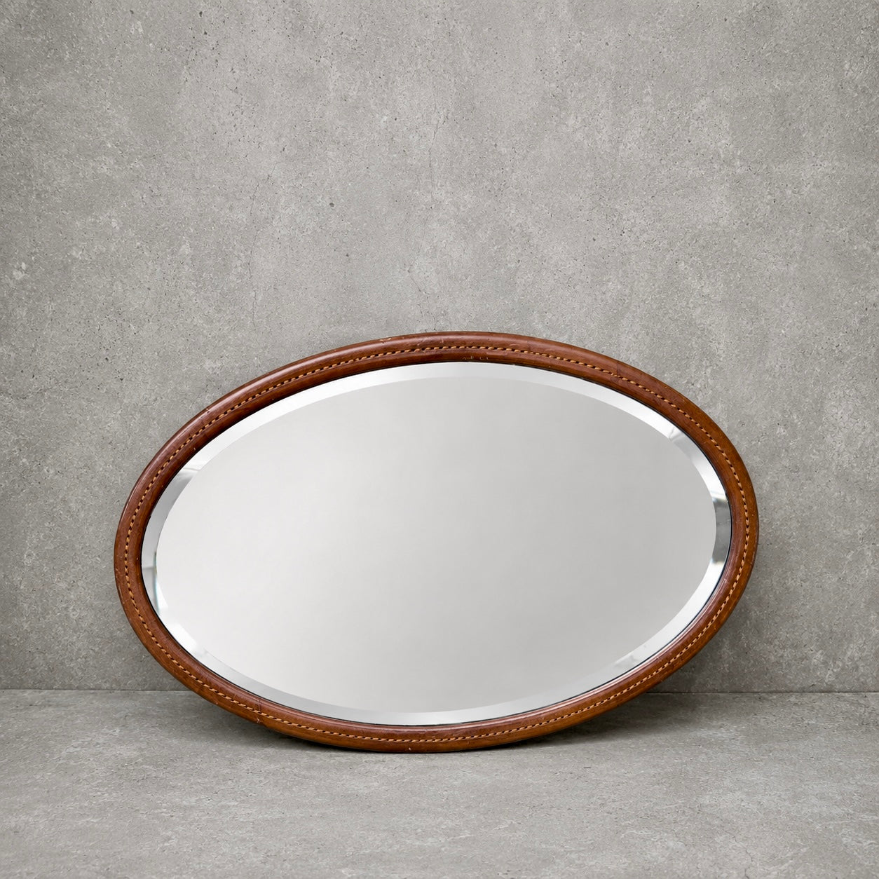 Antique Mahogany Oval Wall Mirror with Satinwood String Inlay