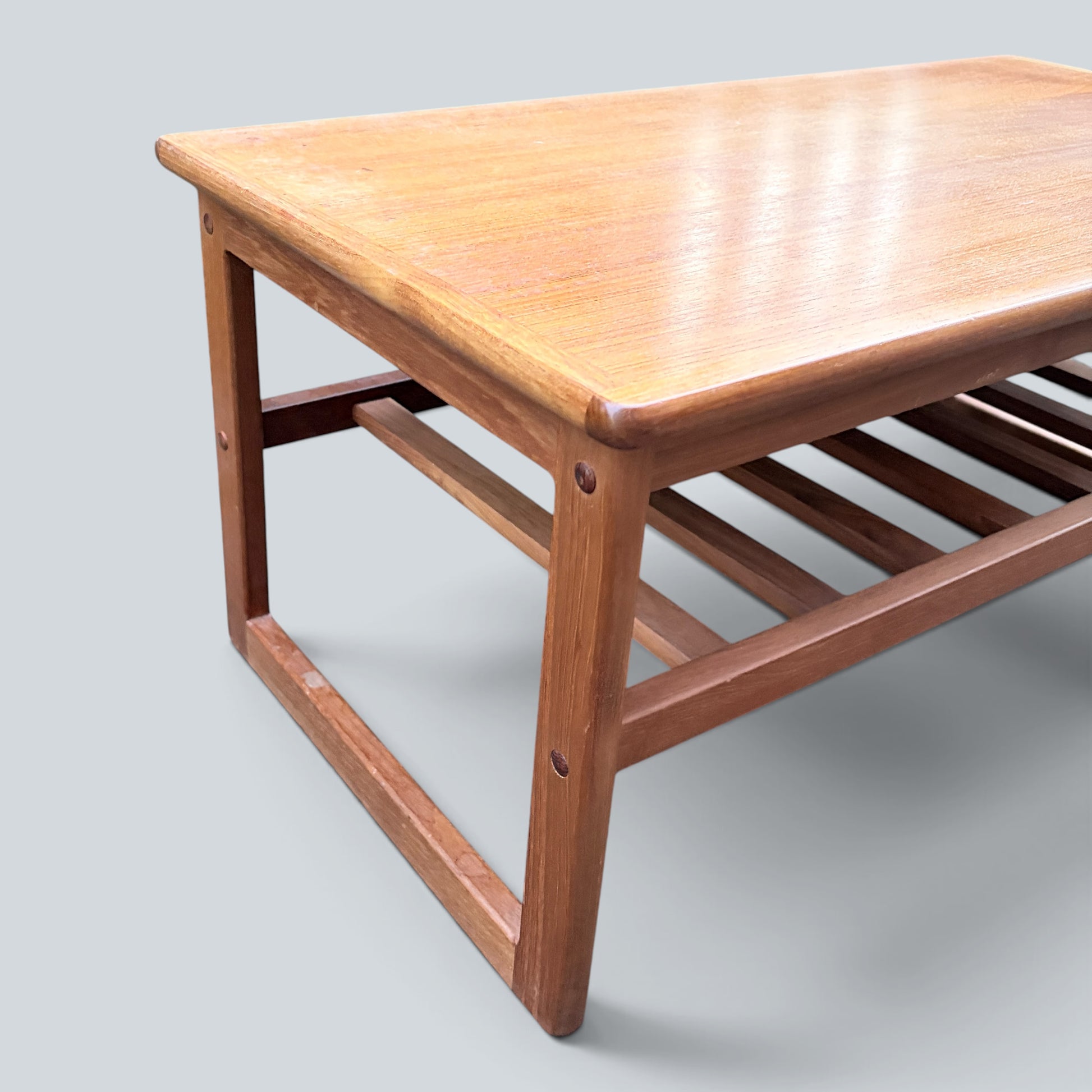 Mid-Century Homeworthy Teak Coffee Table with Magazine Rack