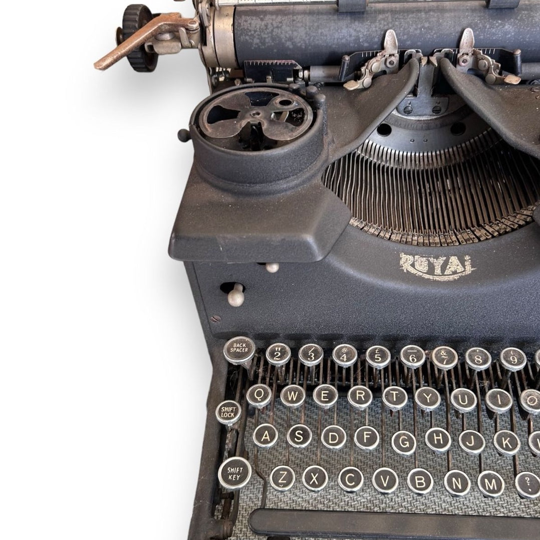 antique 1930s royal mechanical typewriter
