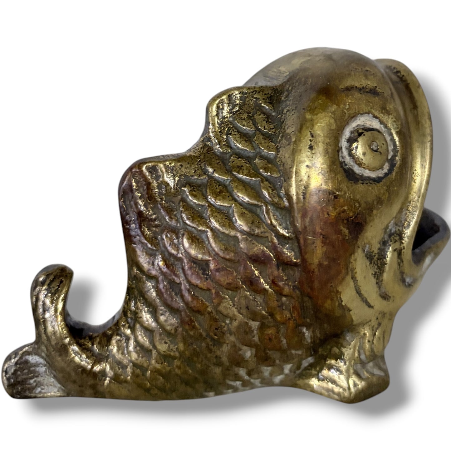 Vintage Brass Fish Figurine – Small Nautical Decorative Metal Fish with Aged Patina
