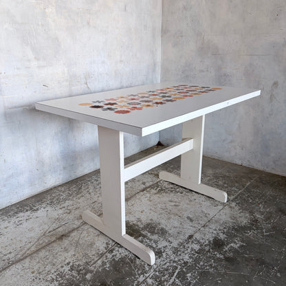 Mid Century Space Age Floral Formica Dining Table – Retro 1970s White Kitchen Table