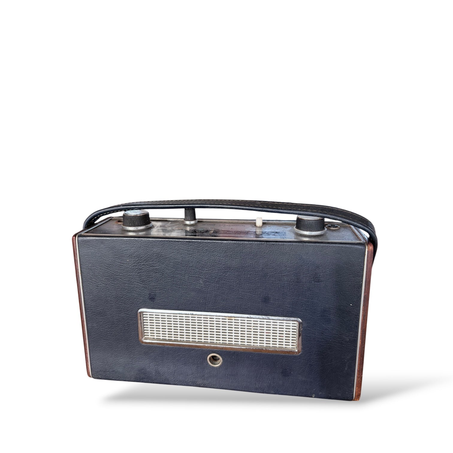 Vintage Portable Radio – Classic Roberts R500 Retro Transistor Radio With Wood Veneer — view 7