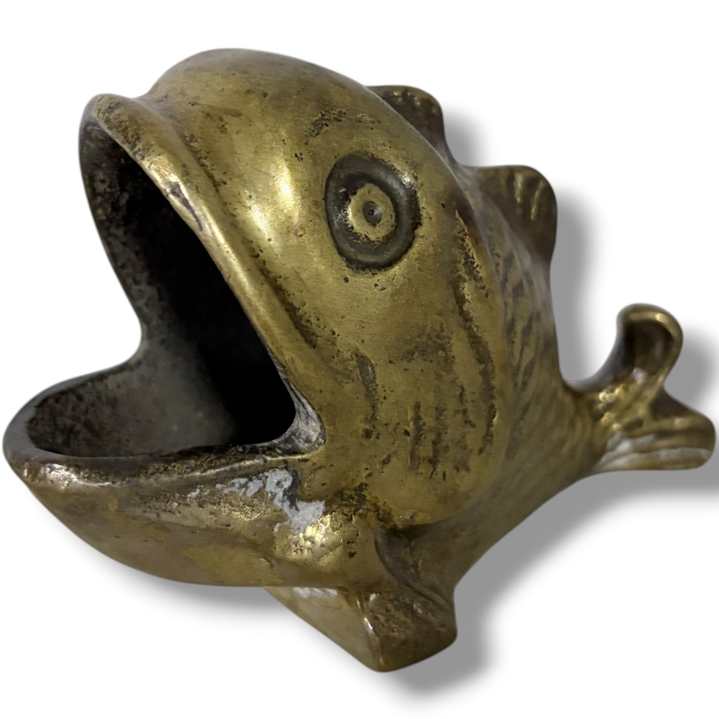Vintage Brass Fish Figurine – Small Nautical Decorative Metal Fish with Aged Patina