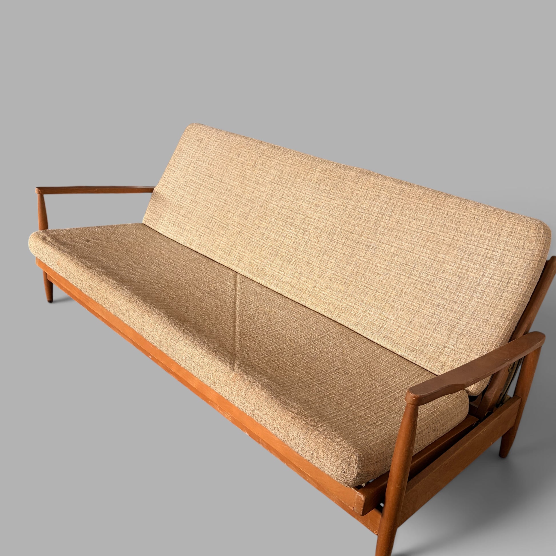 Mid-Century British White Oak Sofa Bed / Daybed – 1960s Vintage Three-Seater