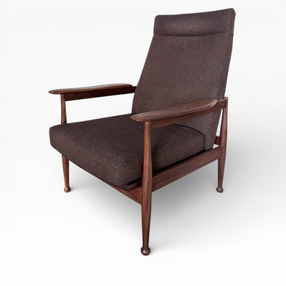 Guy Rogers ‘Manhattan’ Teak Reclining Armchair – Mid-Century — view 7