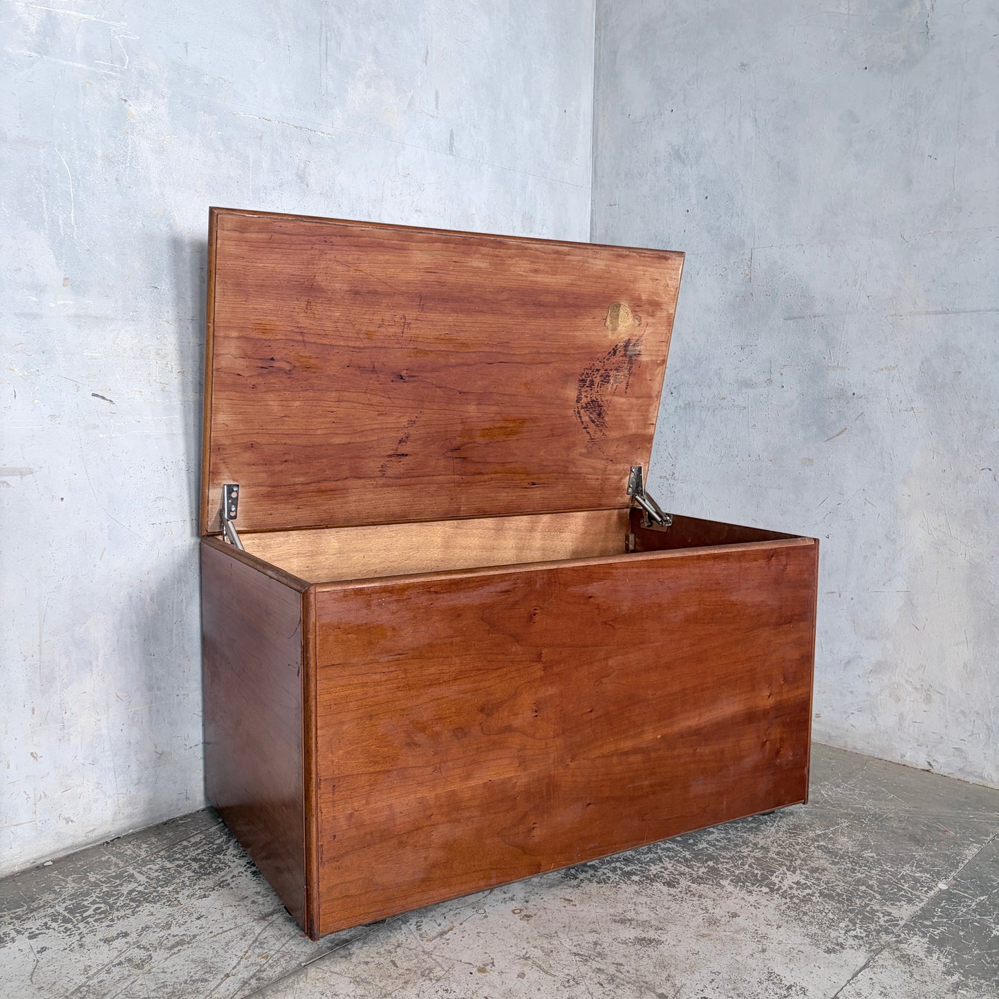 Mid Century Teak Storage Blanket Box Chest on Castors