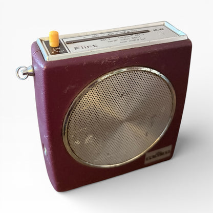 Vintage RGD Portable Radio – Mid Century British Transistor Radio