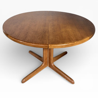 Mid-Century Danish Round Extending Dining Table in Teak | Vintage Scandinavian