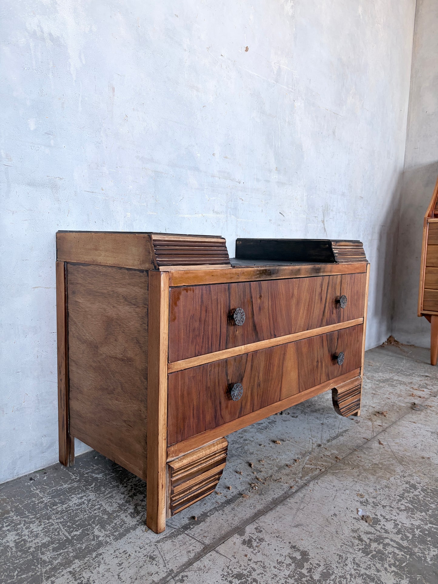 Compact Art Deco Walnut and Oak Chest of Drawers