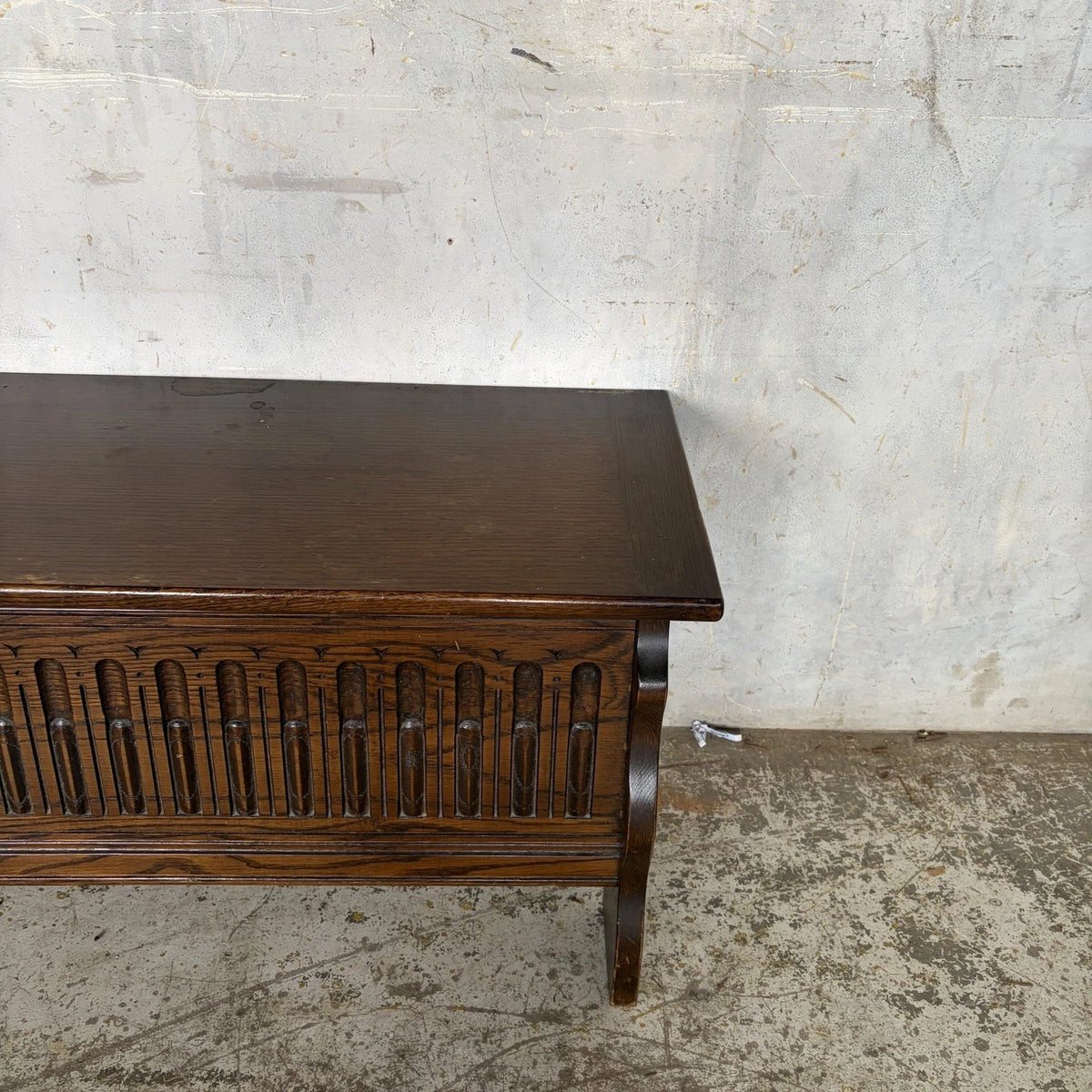 Antique Arts & Crafts carved oak blanket box – view 5