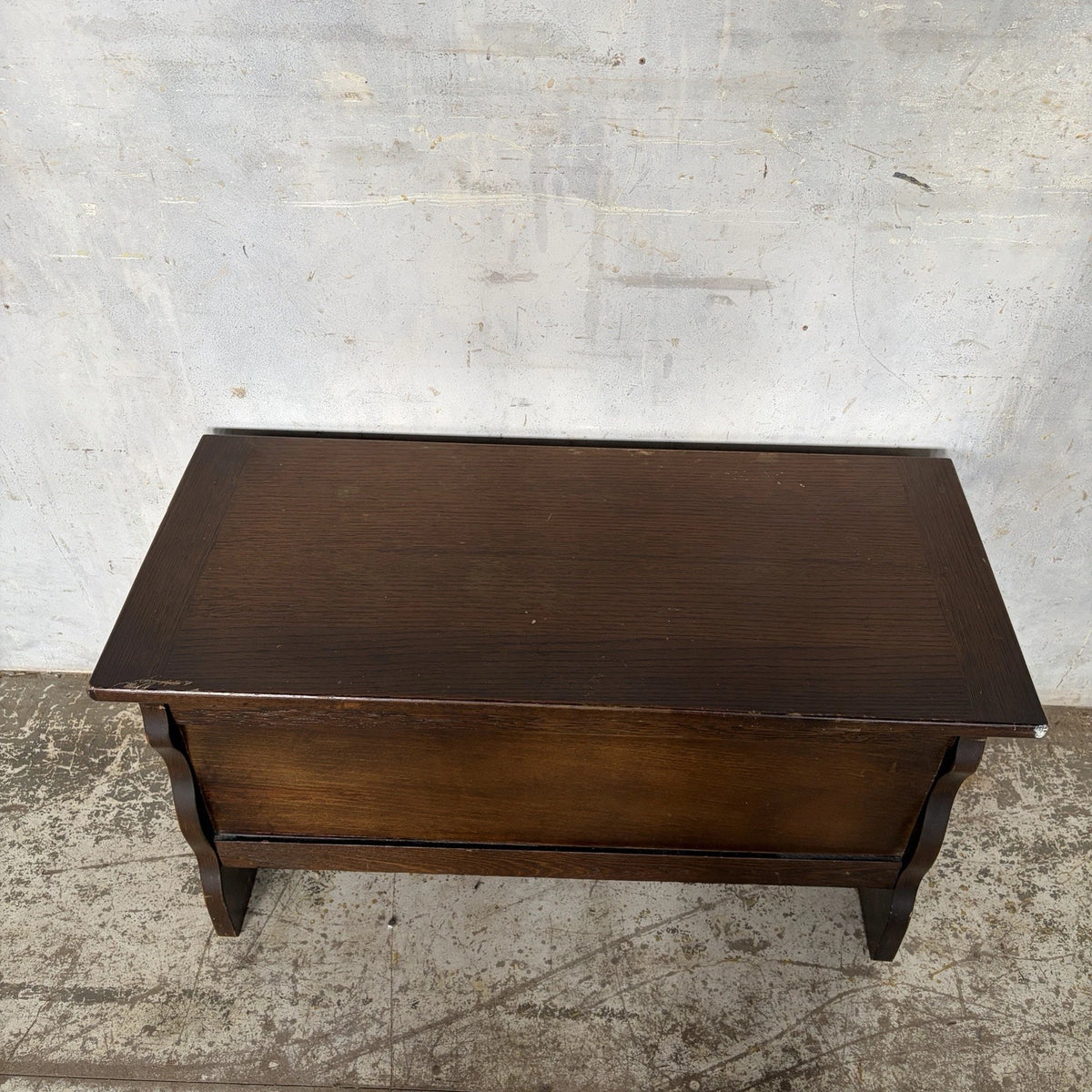Antique Arts & Crafts carved oak blanket box – view 8