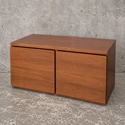 Mid-century Beaver & Tapley teak modular cabinet – view 1