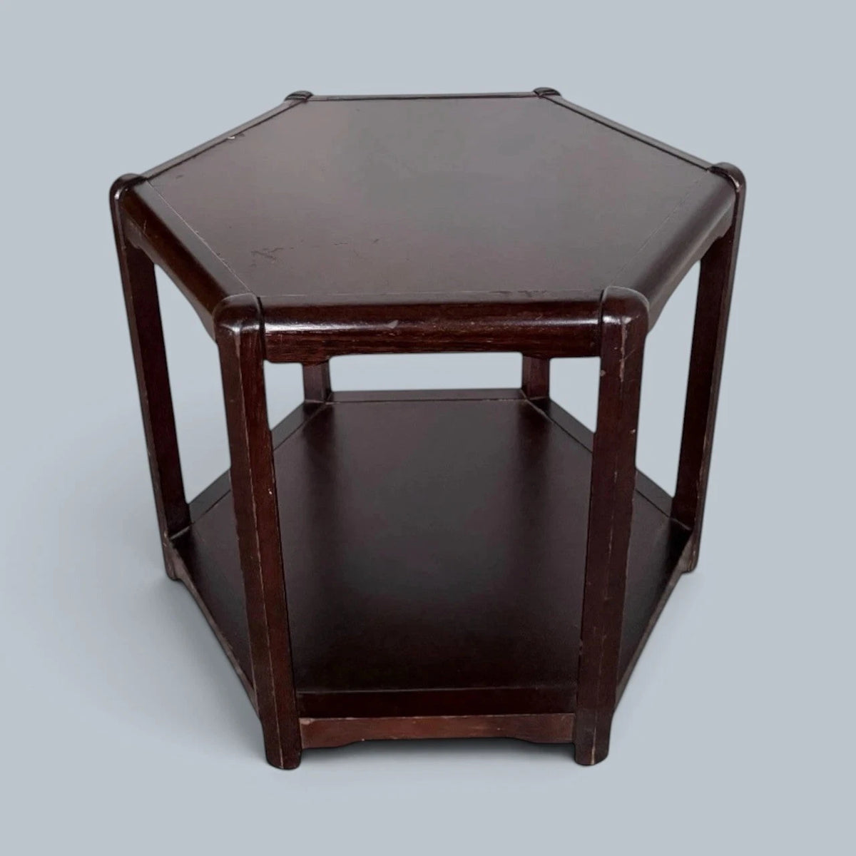 Danish two-tier table – condition detail
