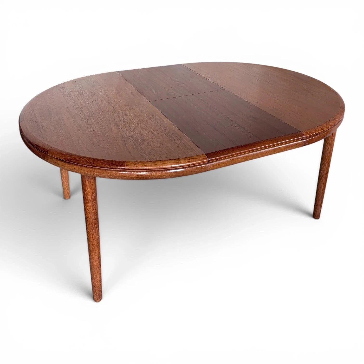 White and Newton solid teak round extending dining table – view 3