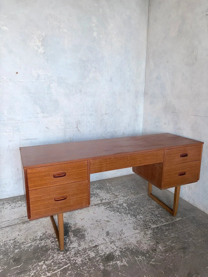 Mid-Century Teak Desk with Sleigh Legs – image 2