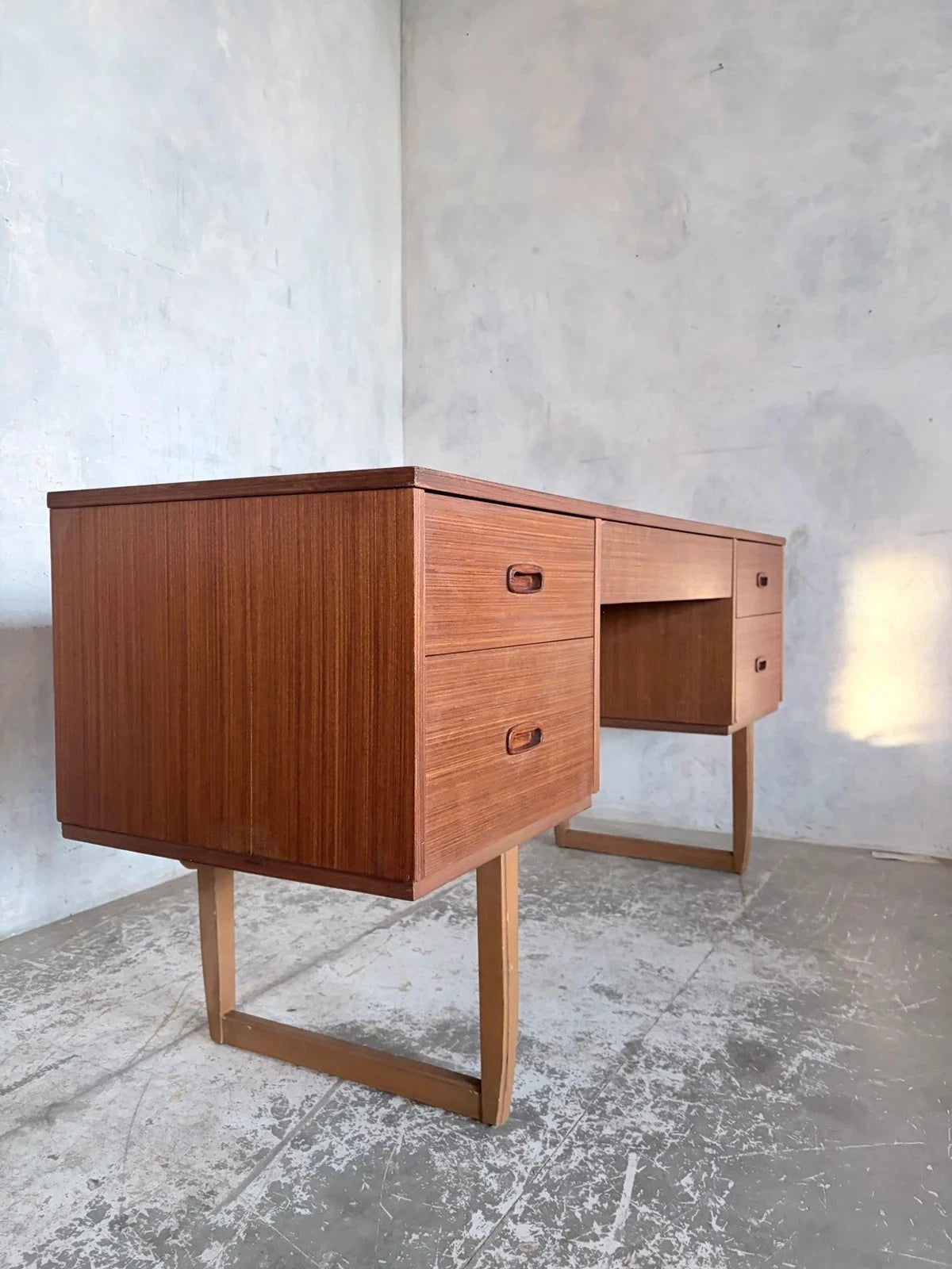 Mid-Century Teak Desk with Sleigh Legs – image 4