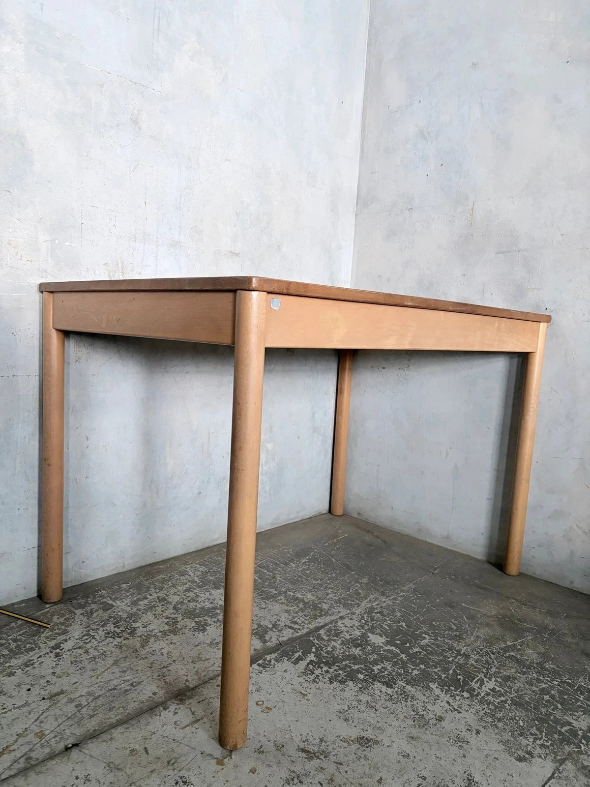 Ercol Model 628 Modula Compact Elm & Beech Dining Table – view 4
