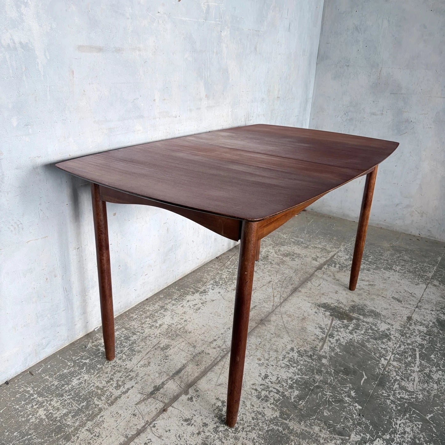 Mid Century Vanson Teak Extending Dining Table by Peter Hayward – image 6