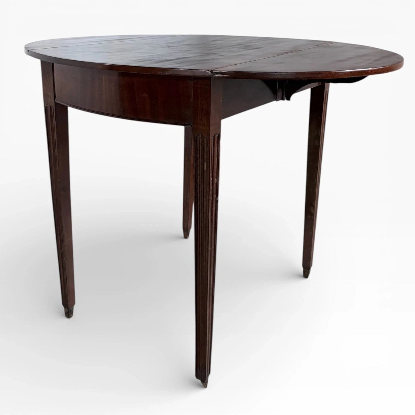 Antique Georgian style solid mahogany drop leaf gateleg dining table – view 6