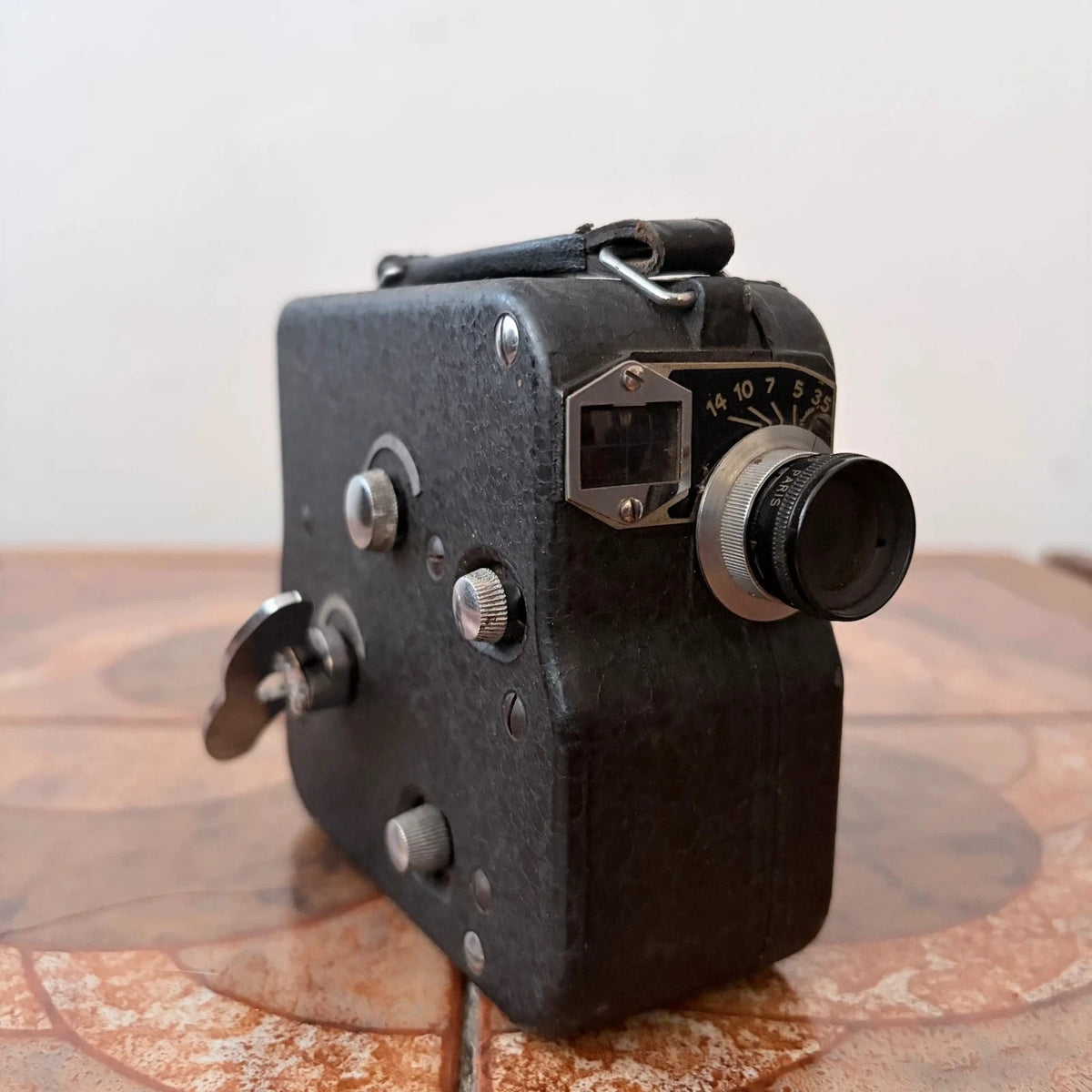 Rare Vintage Pathé 8mm Cine Movie Camera with Original Leather Case - image 6