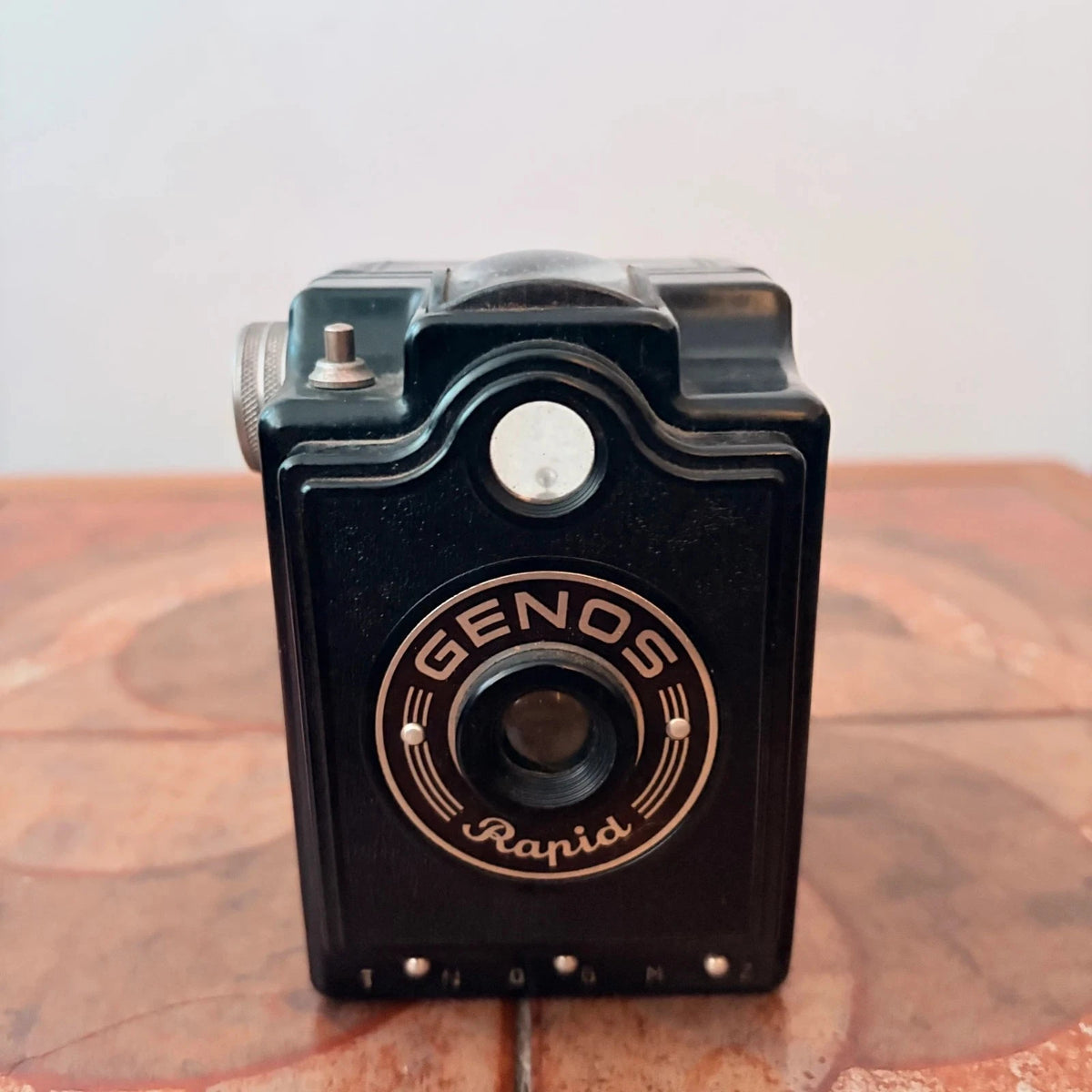 Vintage Genos Rapid Box Camera | Art Deco Bakelite Camera - image 6