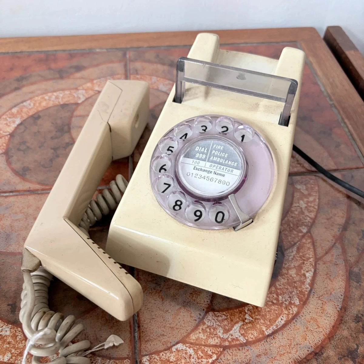 Vintage BT Cream Trimphone Telephone – Retro Push Button Landline Phone - image 3