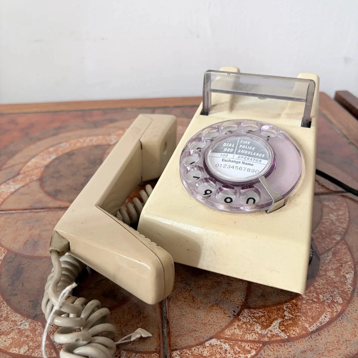 Vintage BT Cream Trimphone Telephone – Retro Push Button Landline Phone - image 4