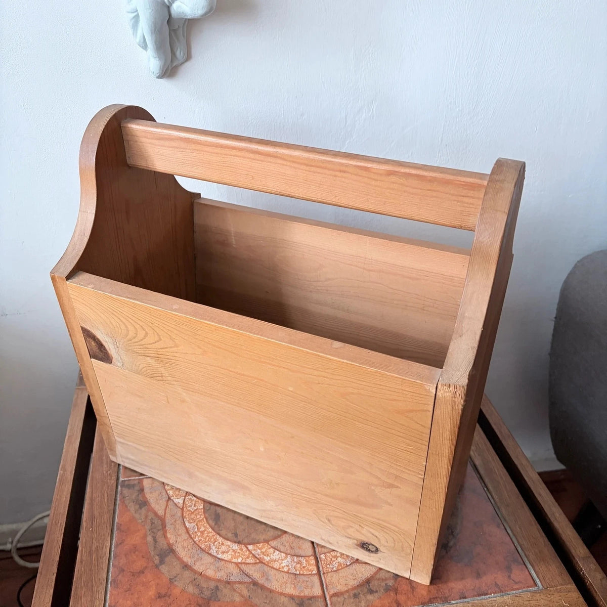 Vintage Solid Pine Magazine Rack with Carry Handle – view 4