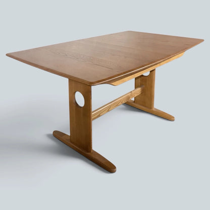 Ercol Windsor Blonde Elm & Beech Extending Dining Table – photograph 2