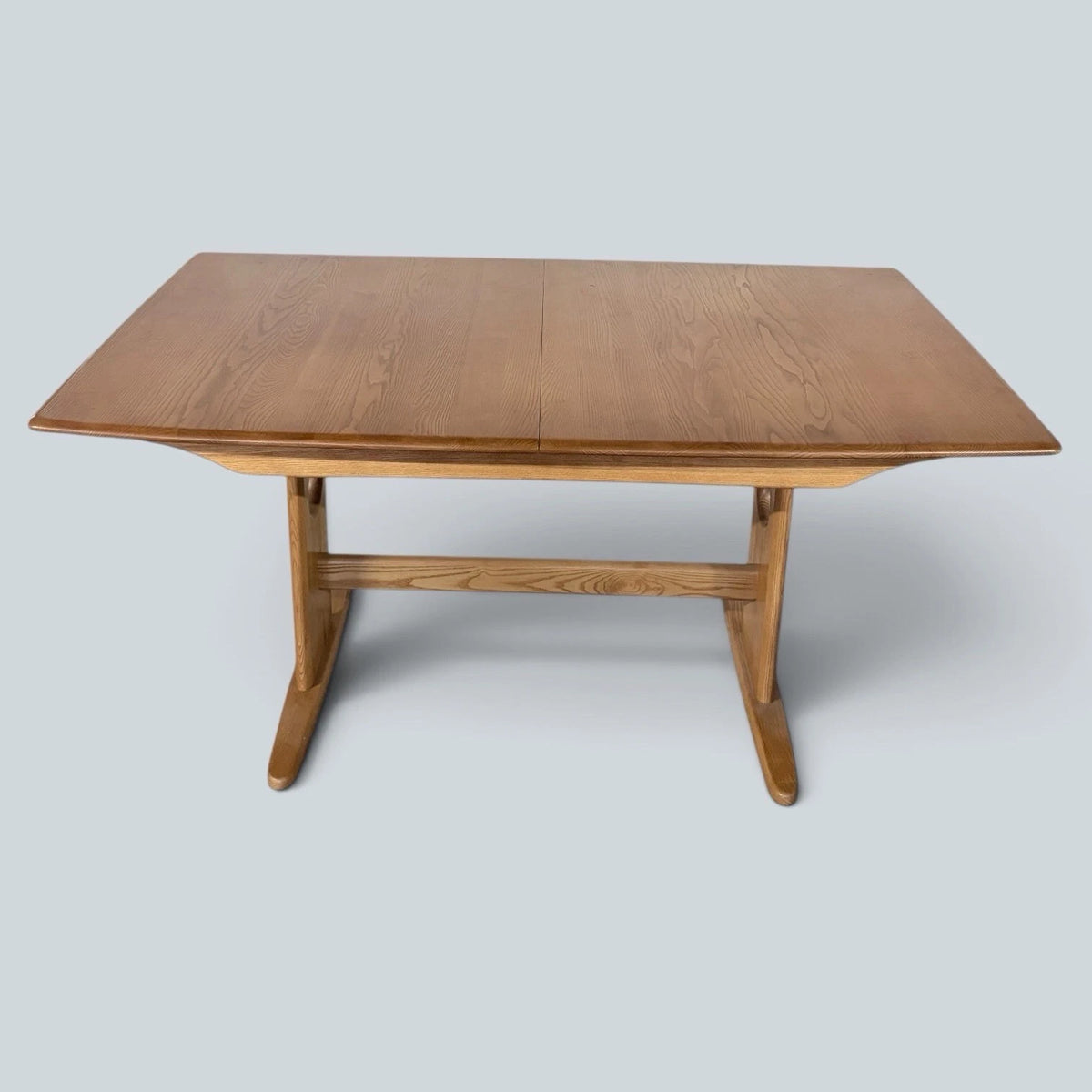 Ercol Windsor Blonde Elm & Beech Extending Dining Table – photograph 4
