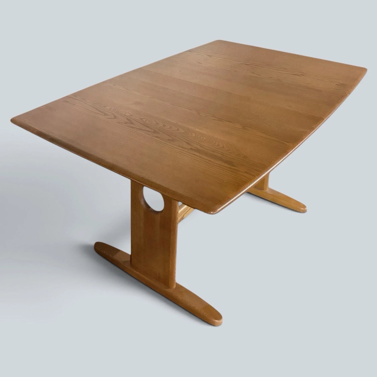 Ercol Windsor Blonde Elm & Beech Extending Dining Table – photograph 6