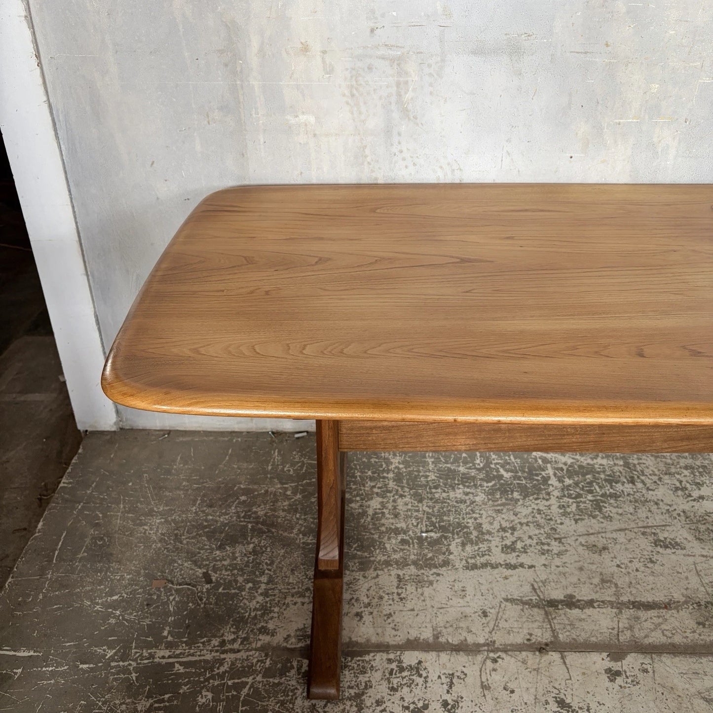 Vintage Ercol Golden Elm Coffee Table – Mid Century Blonde Elm – image 3