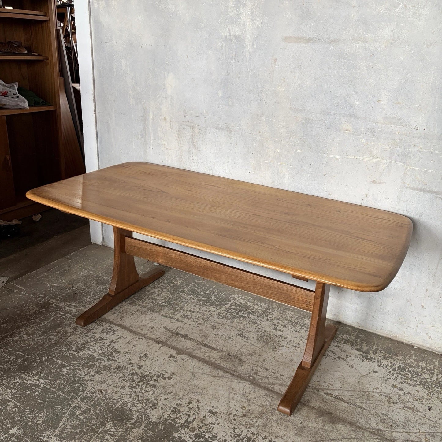 Vintage Ercol Golden Elm Coffee Table – Mid Century Blonde Elm – image 5