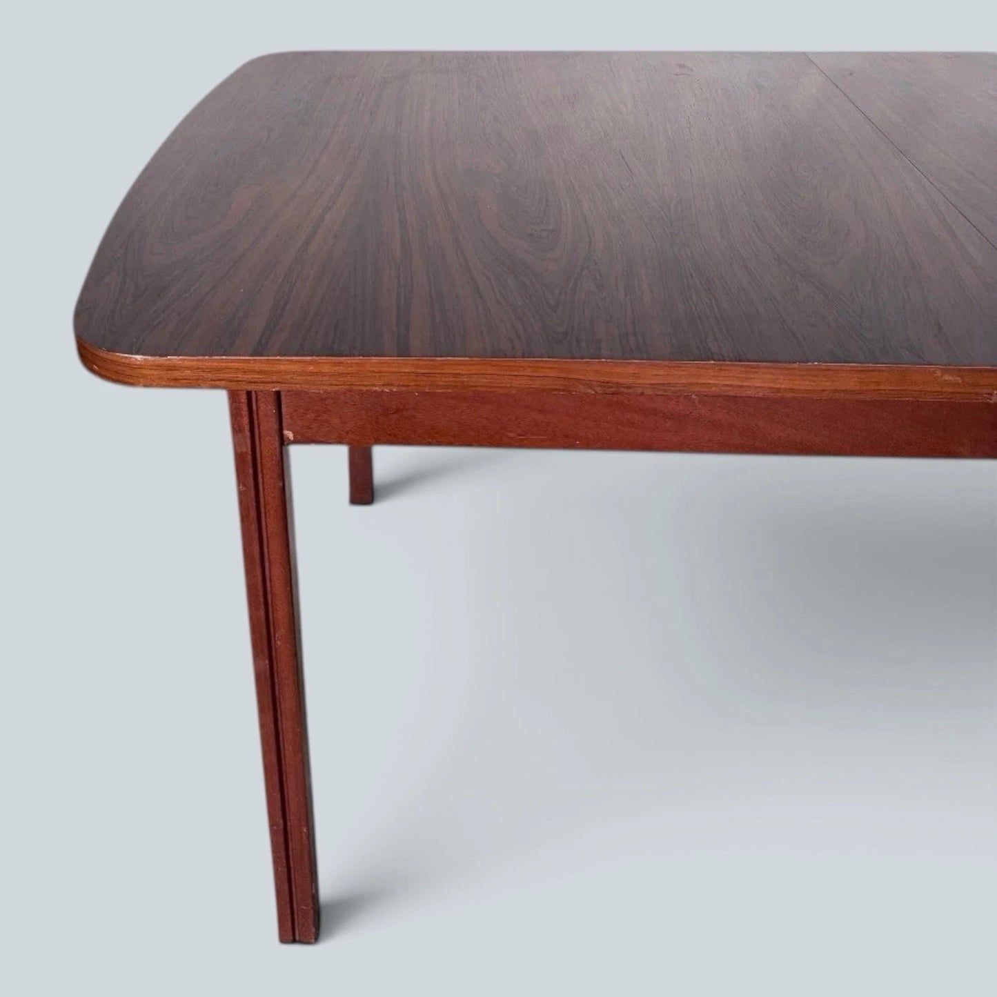 Mid Century Danish Rosewood Extending Dining Table – image 4