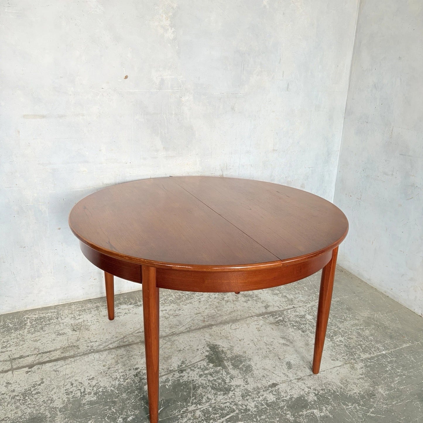 Mid Century Danish Round Teak Extending Dining Table – image 3