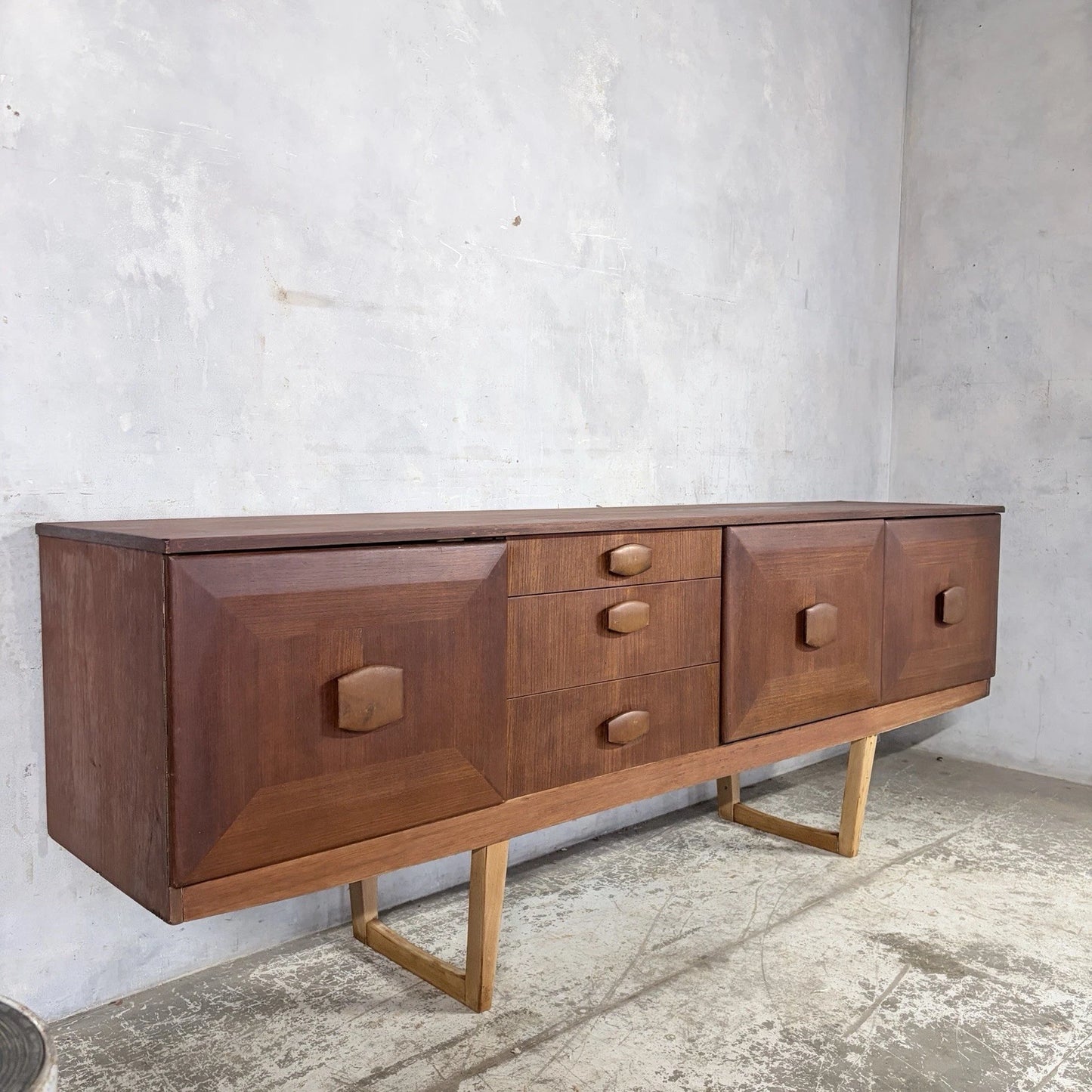 Mid Century Stonehill Teak Long Sideboard Drinks Cabinet – image 2