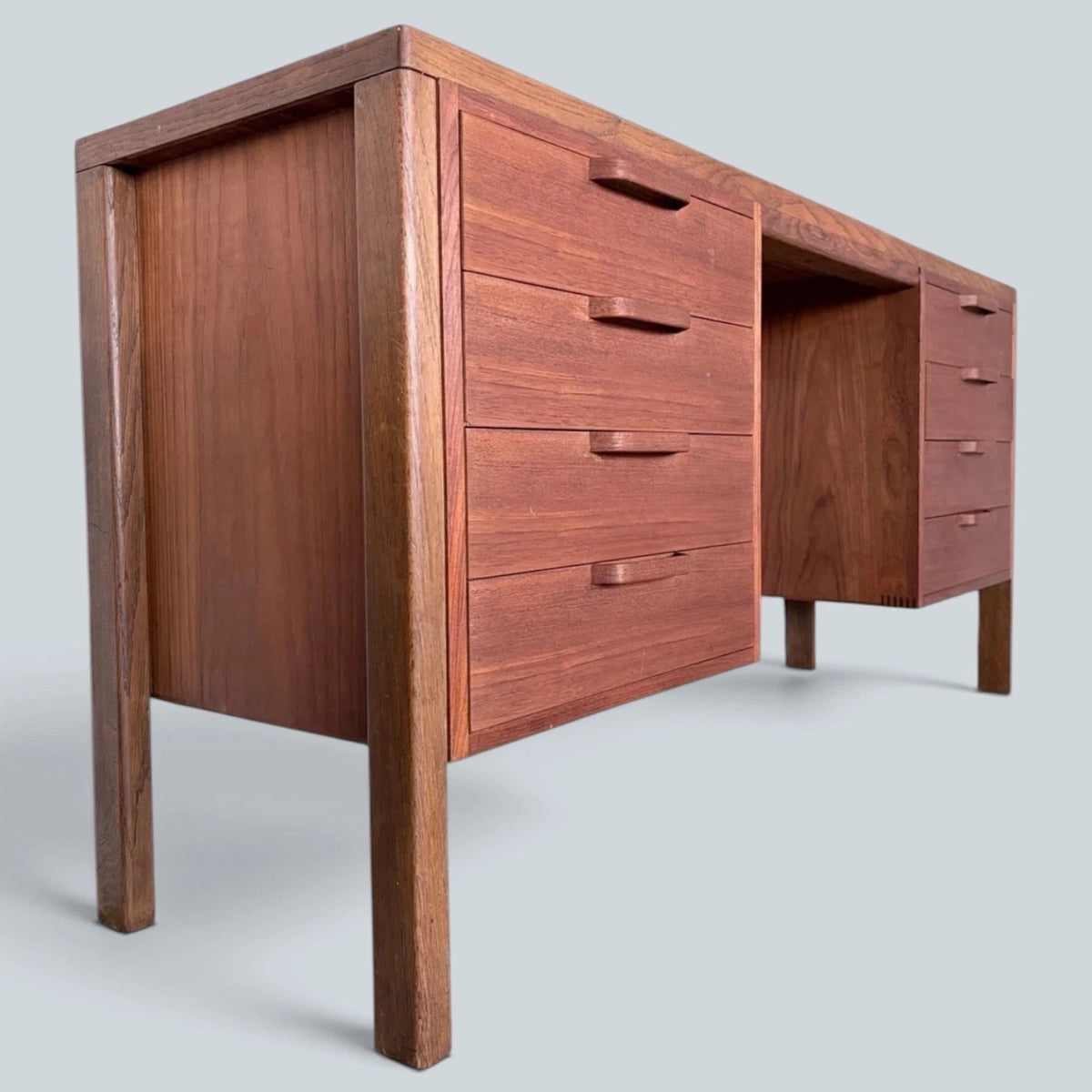 Alfred Cox Teak & Oak Twin Pedestal Executive Desk – photograph 5