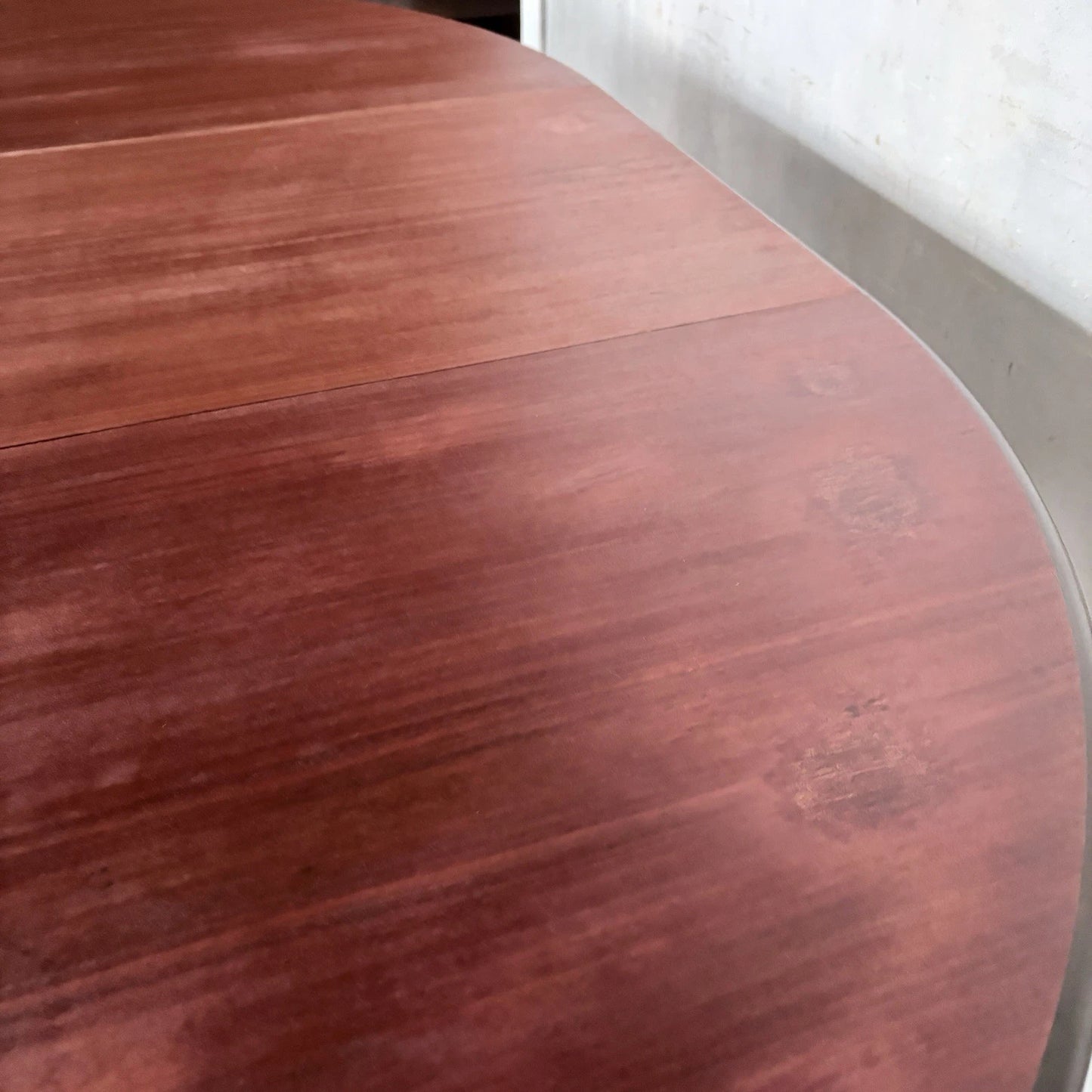 Stag Minstrel mahogany round extending dining table – view 5