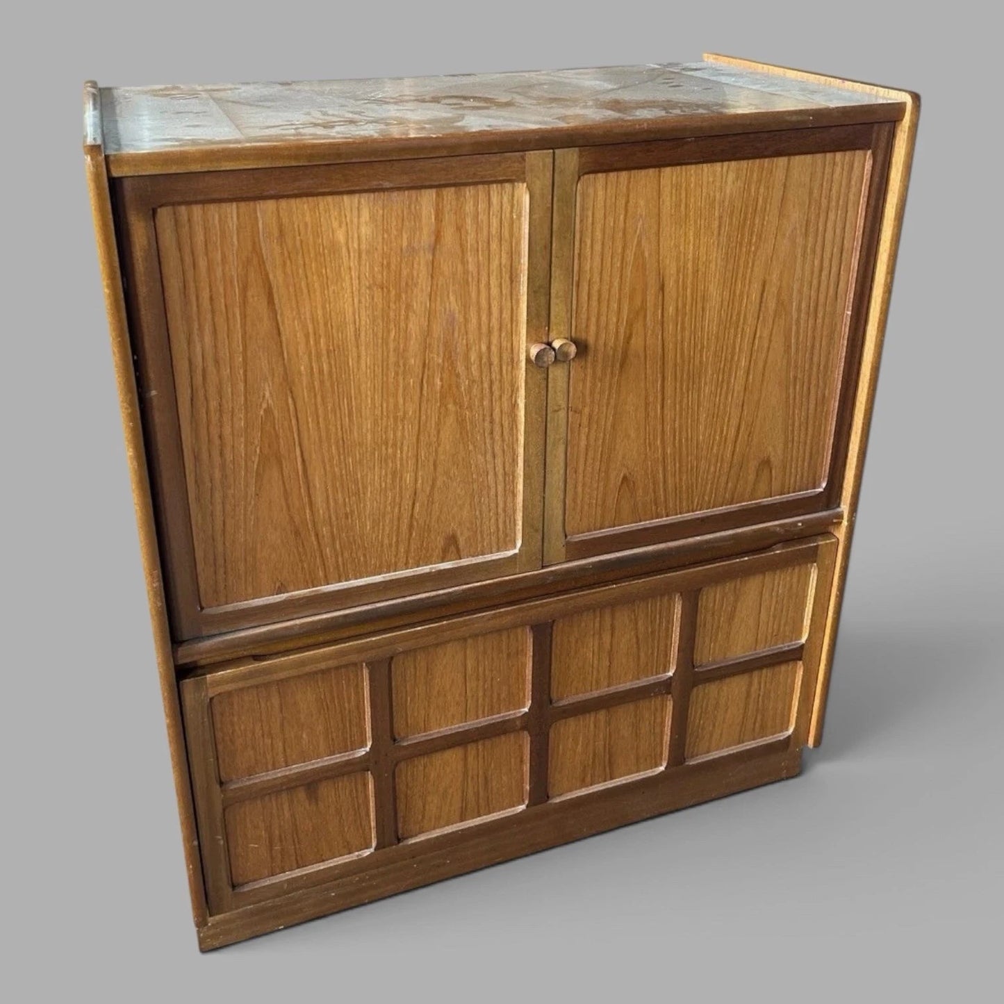 Nathan mid century teak TV hi-fi and drinks cabinet – view 5