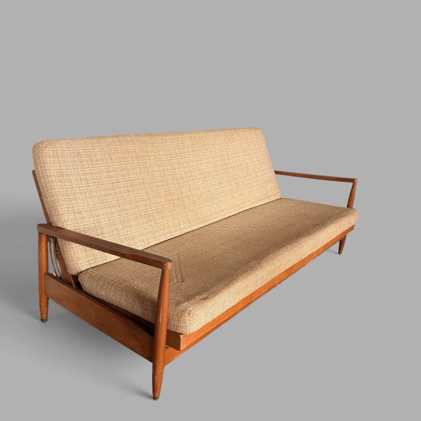 Mid-Century British White Oak Sofa Bed / Daybed – 1960s Vintage Three-Seater – image 6