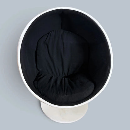 Space Age Fibreglass Ball Chair – Eero Aarnio Style – photograph 7