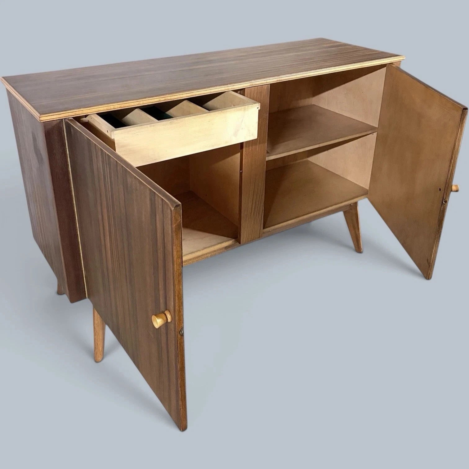 Morris of Glasgow Mid Century Vintage Walnut & Teak Sideboard – image 4
